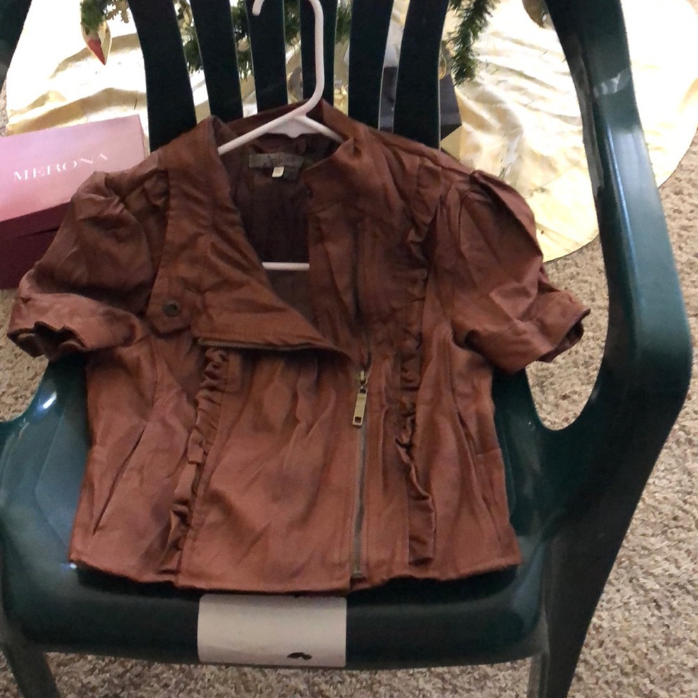 Cropped faux leather jacket